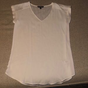 Breezy shirt deep V neck